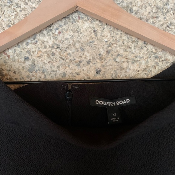 Country Road off the shoulder midi dress. Gorgeous for a wedding! - Picture 2 of 4